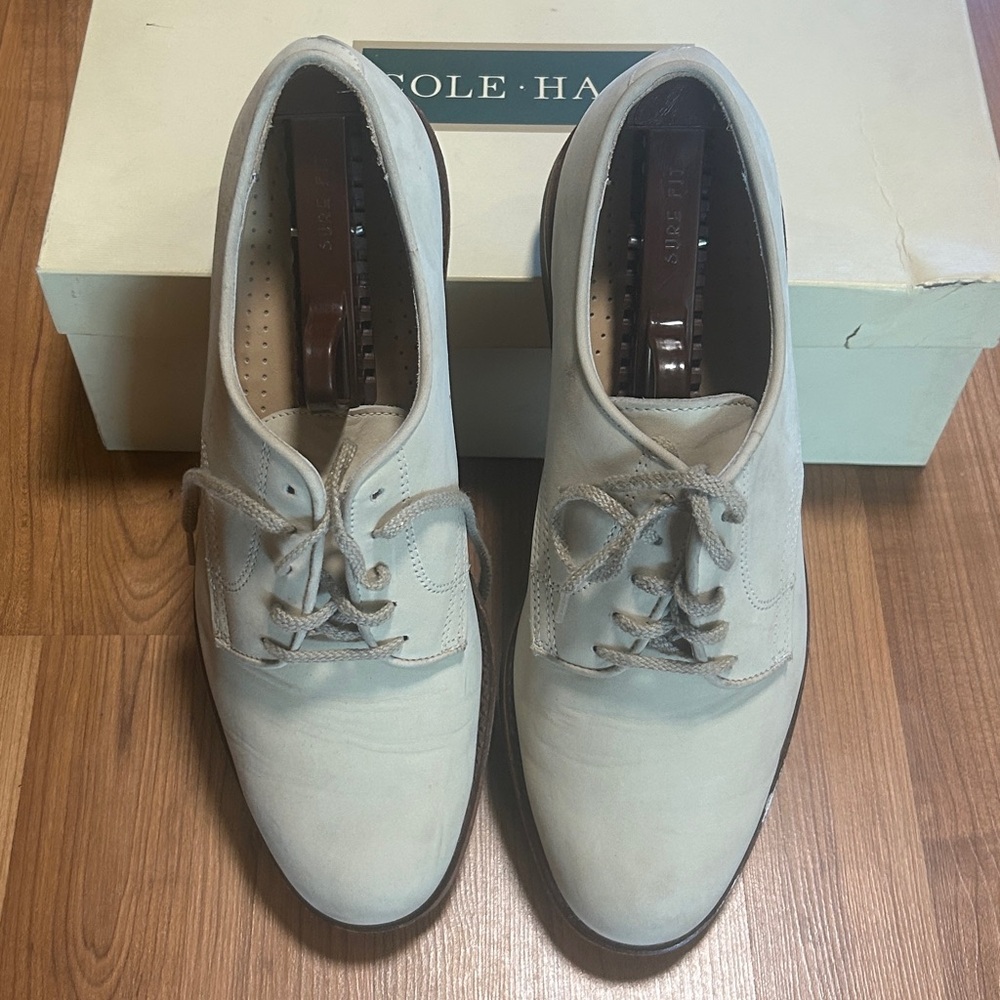 VINTAGE COLE HAAN MEN Size 9.5M VINTAGE OXFORDS SUEDE LACE UP TAN SHOE 9.5